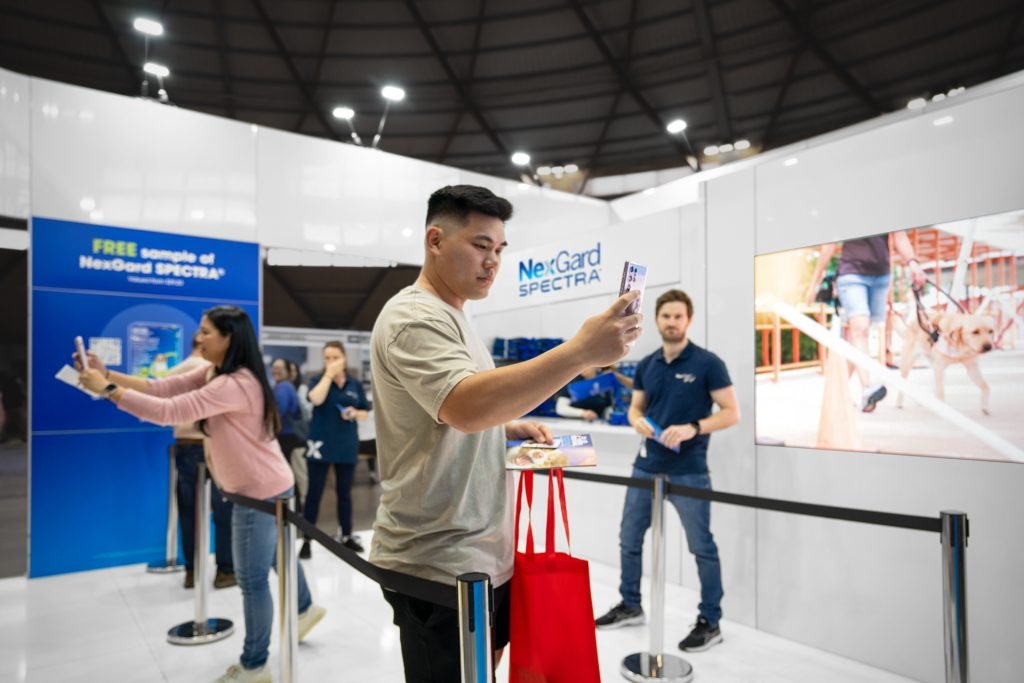 Why Is Experiential Marketing Important For All Companies? featured image by expocentric.com.au