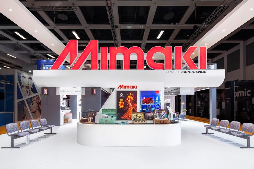 6 Must-Have Features for Your Custom Exhibition Stands featured image by expocentric.com.au