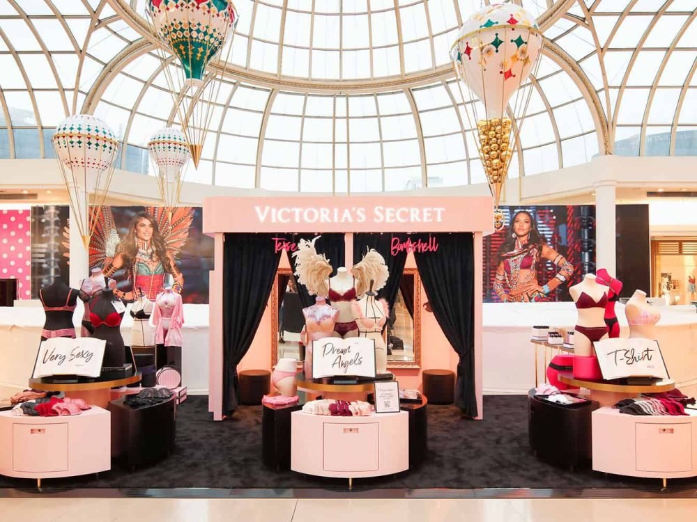 Victoria's Secret shopping centre activation image by Expocentric.com.au